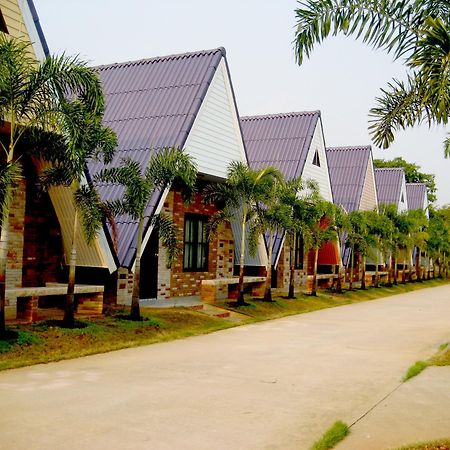 Hiso Resort ウドーンターニー エクステリア 写真